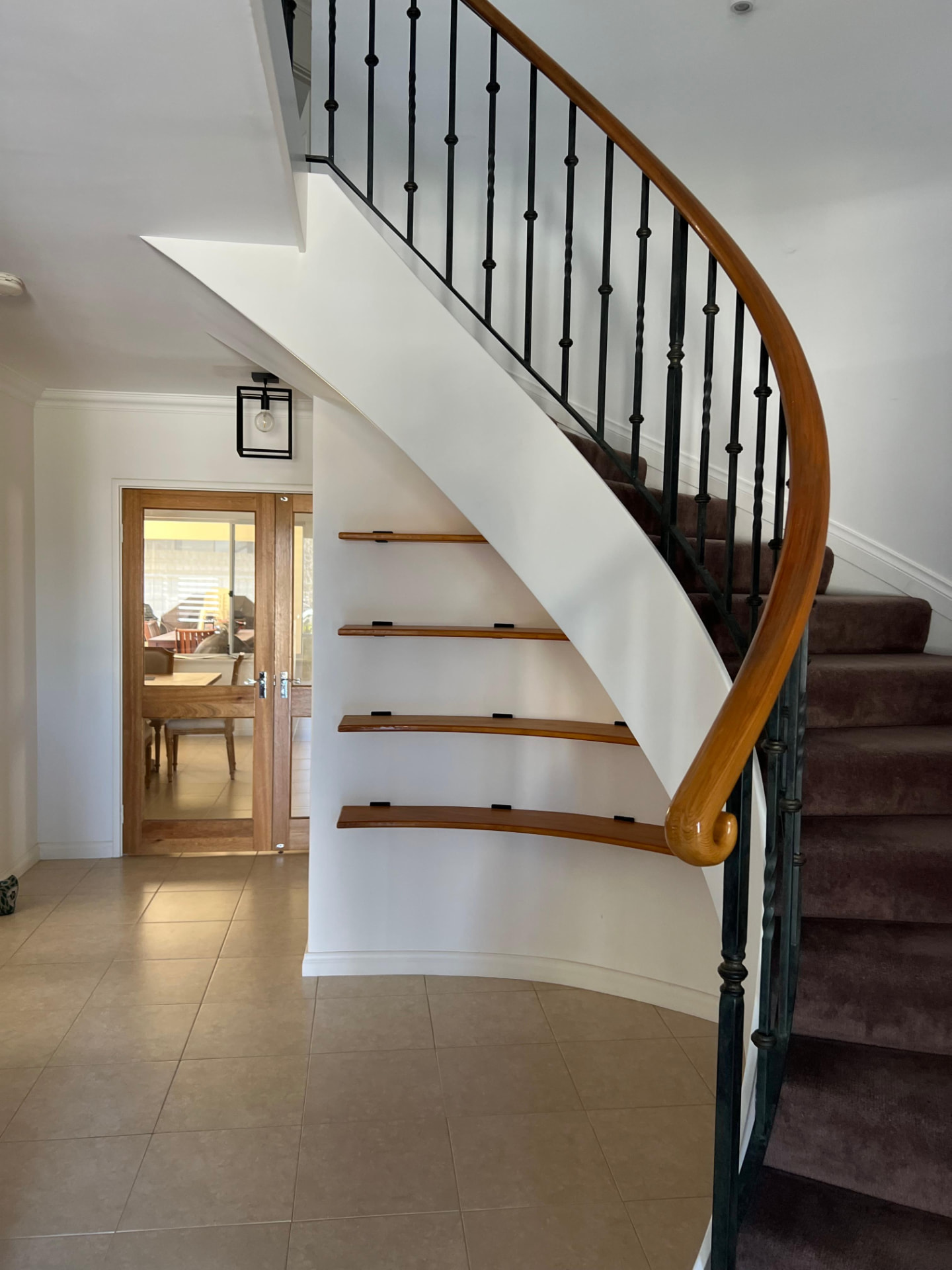 Curved shelves